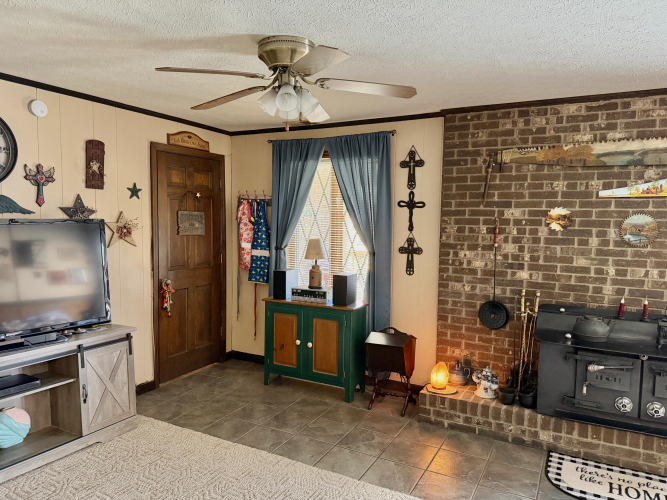 Listing Image 66