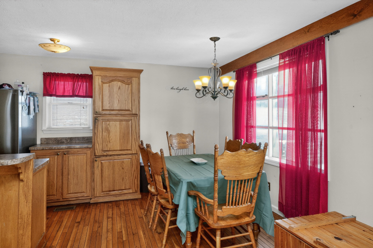 Listing Image 19