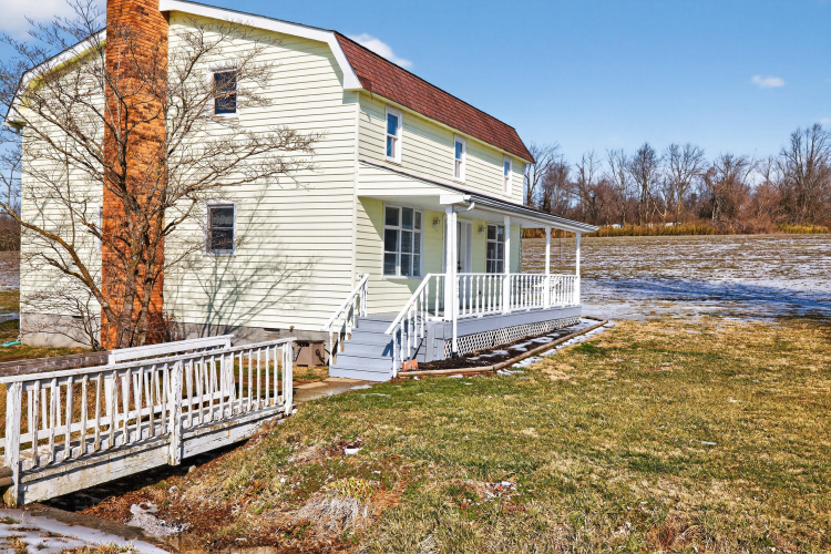 Listing Image 7