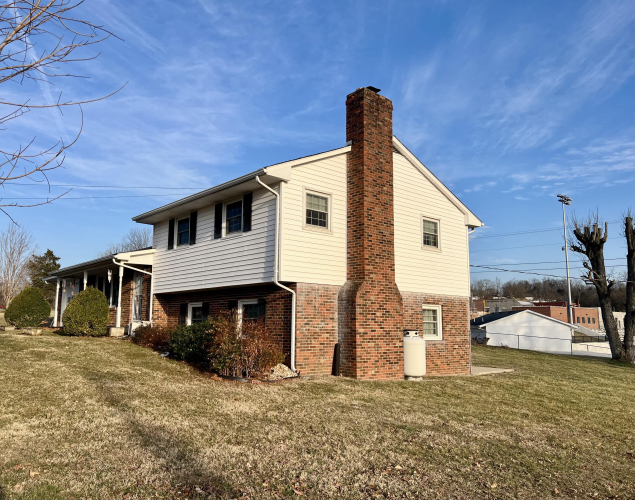 Listing Image 5