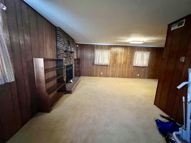 Listing Image 43