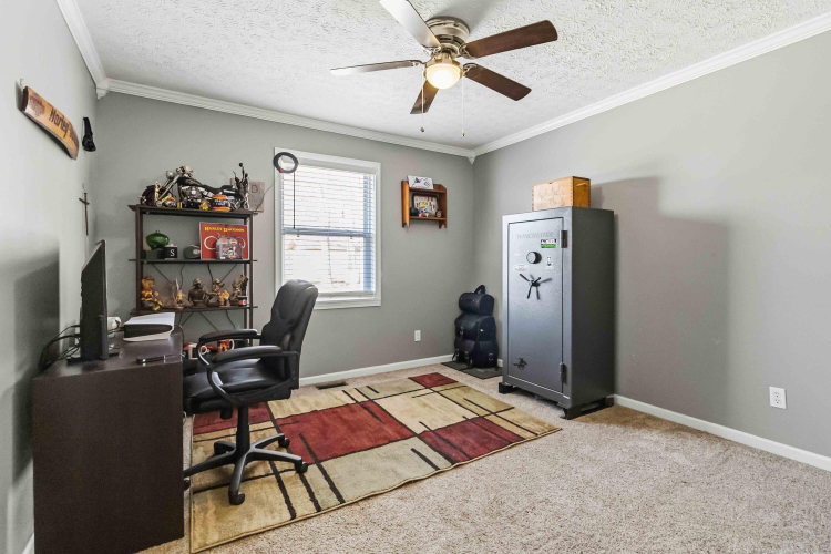 Listing Image 17