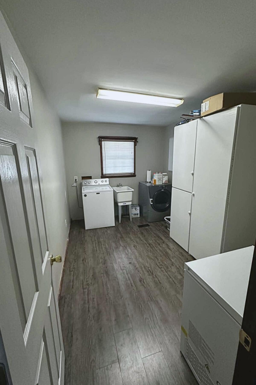 Listing Image 18