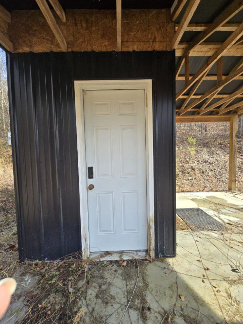 Listing Image 9