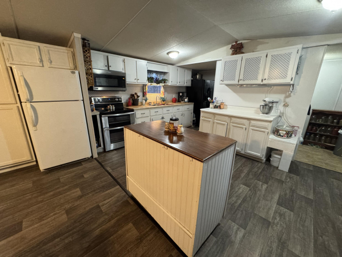 Listing Image 22
