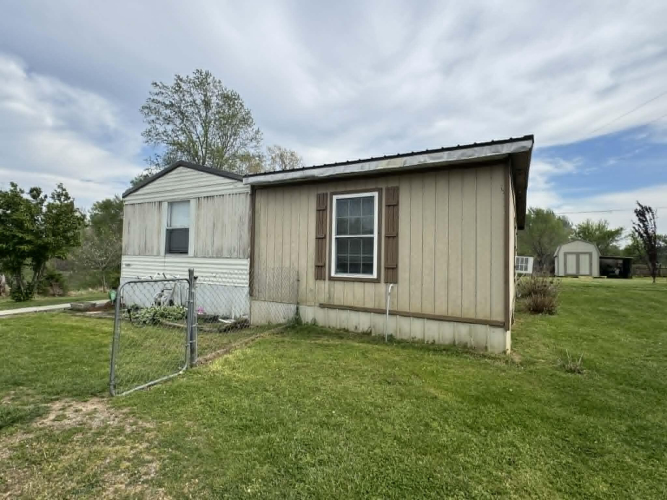 Listing Image 5