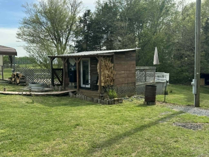 Listing Image 10