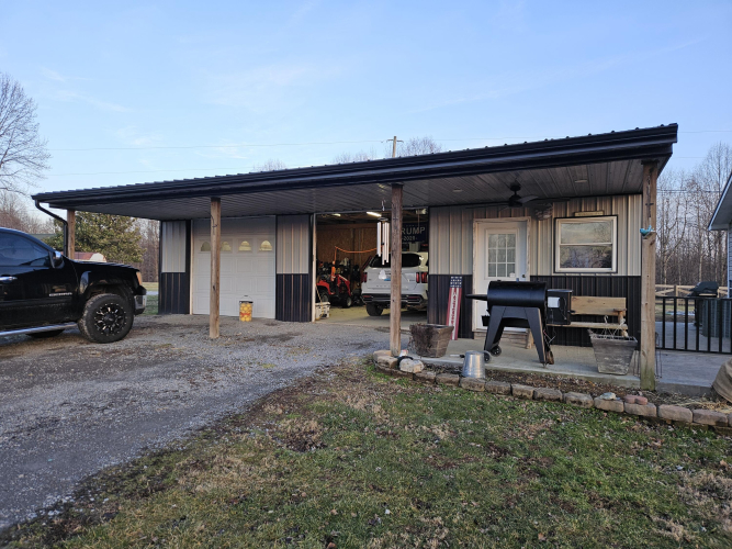 Listing Image 4