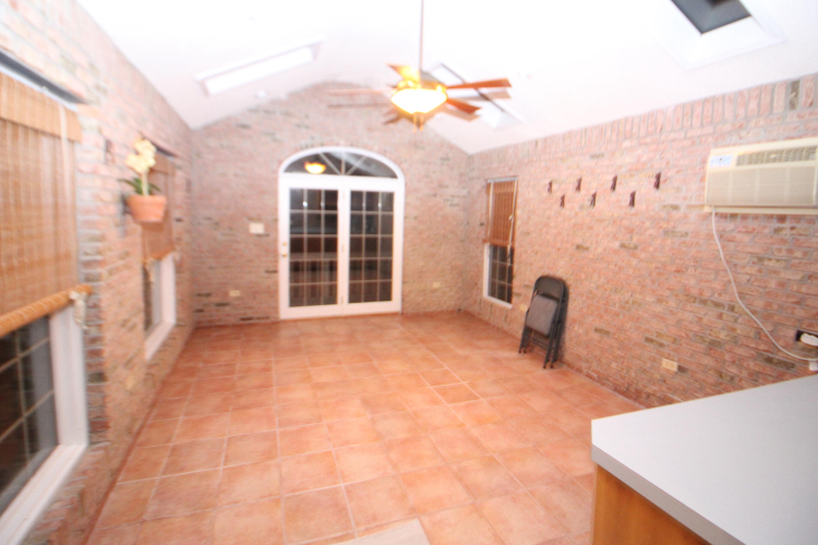 Listing Image 28