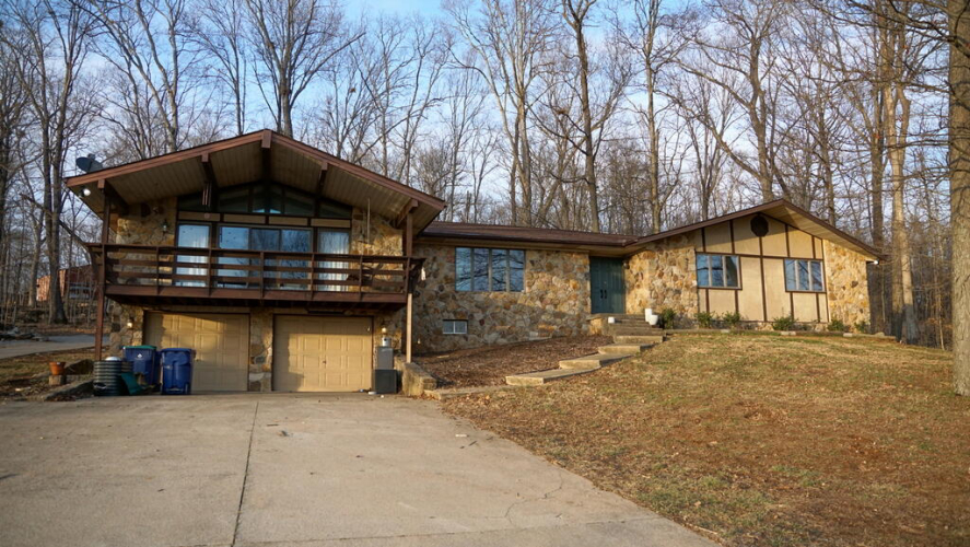 Listing Image 4