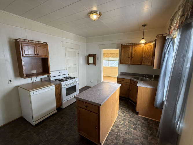 Listing Image 16