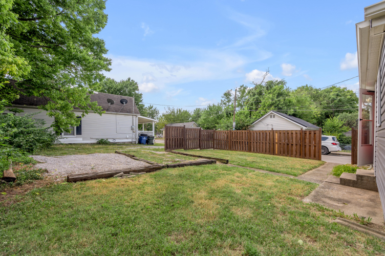 Listing Image 41