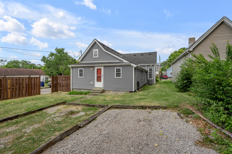 Listing Image 42