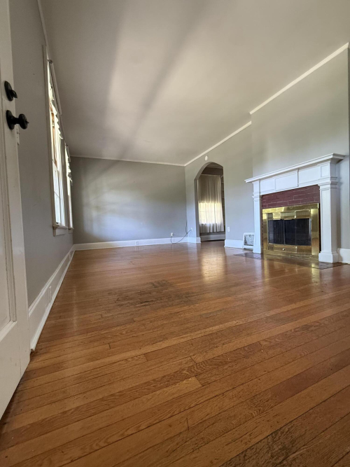 Listing Image 47