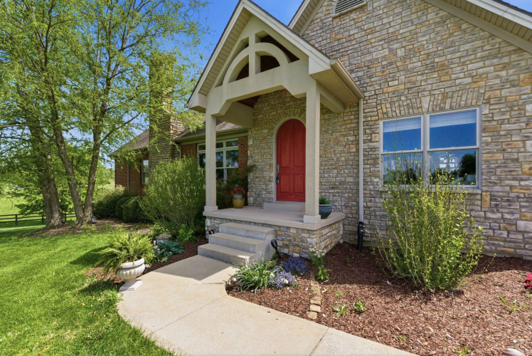 Listing Image 8