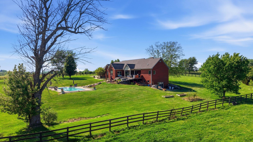 Listing Image 76