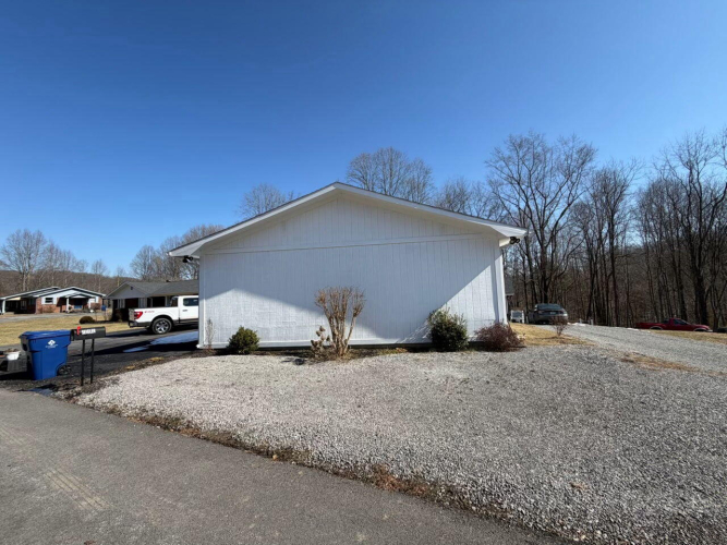 Listing Image 20