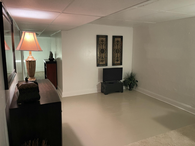 Listing Image 42