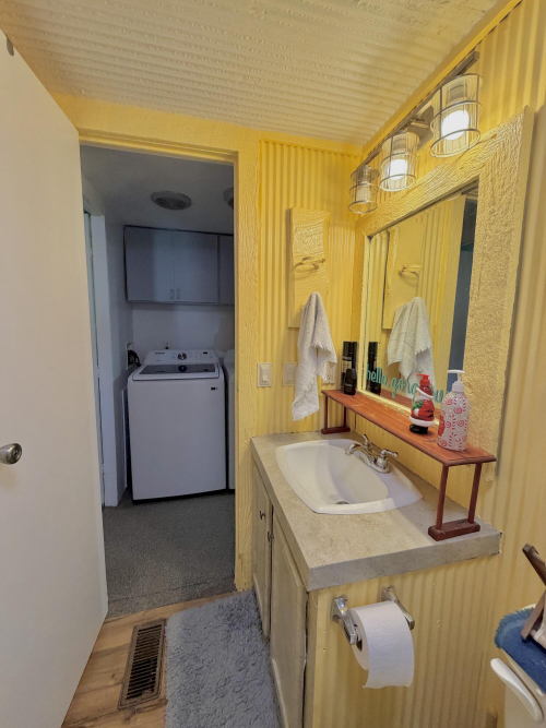 Listing Image 16