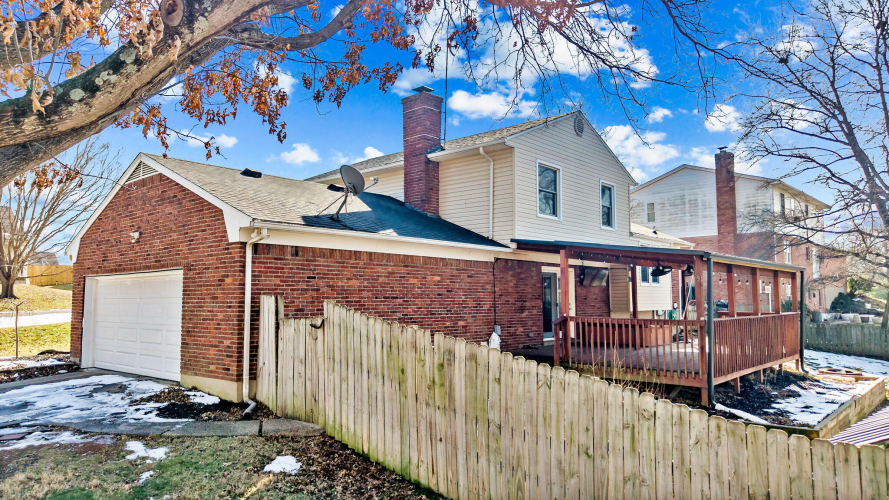 Listing Image 6