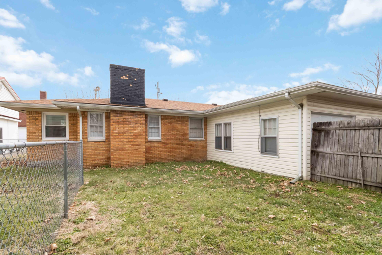 Listing Image 28