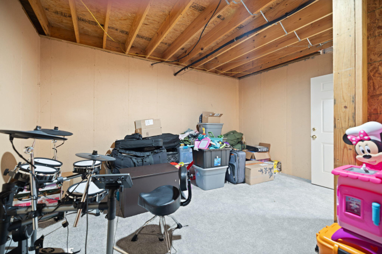 Listing Image 52
