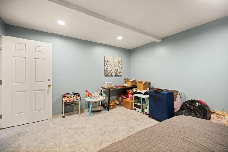 Listing Image 58
