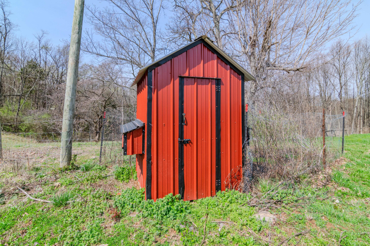 Listing Image 6