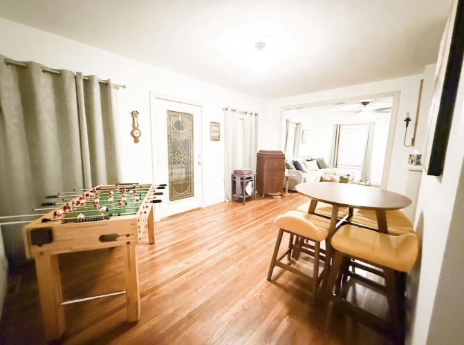 Listing Image 11