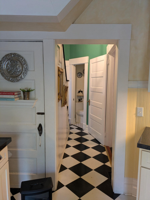 Listing Image 12