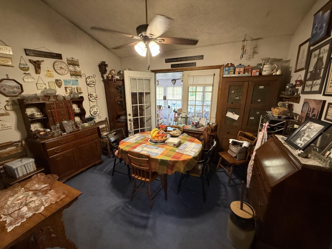 Listing Image 17