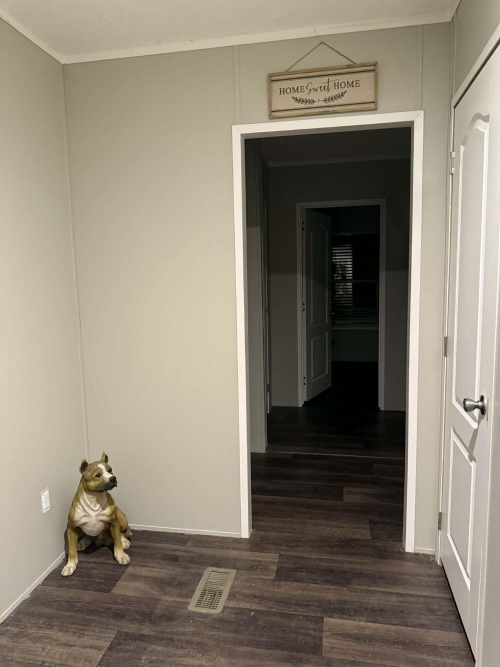 Listing Image 33