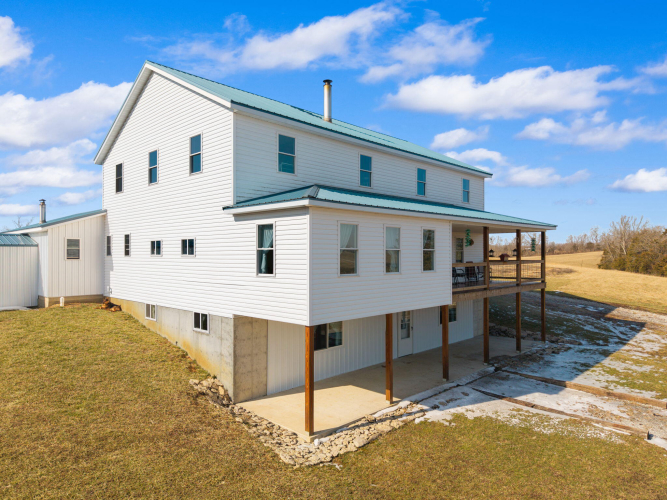 Listing Image 4