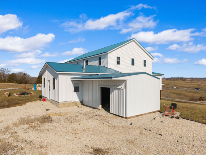 Listing Image 10