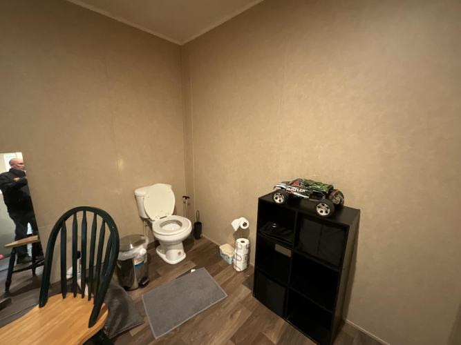 Listing Image 22