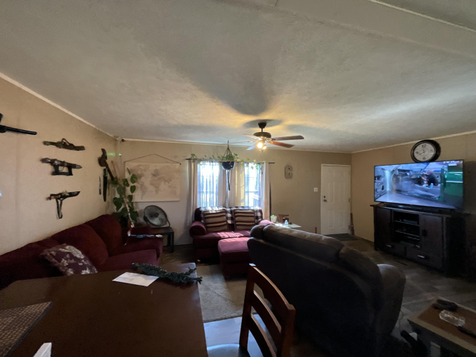 Listing Image 24