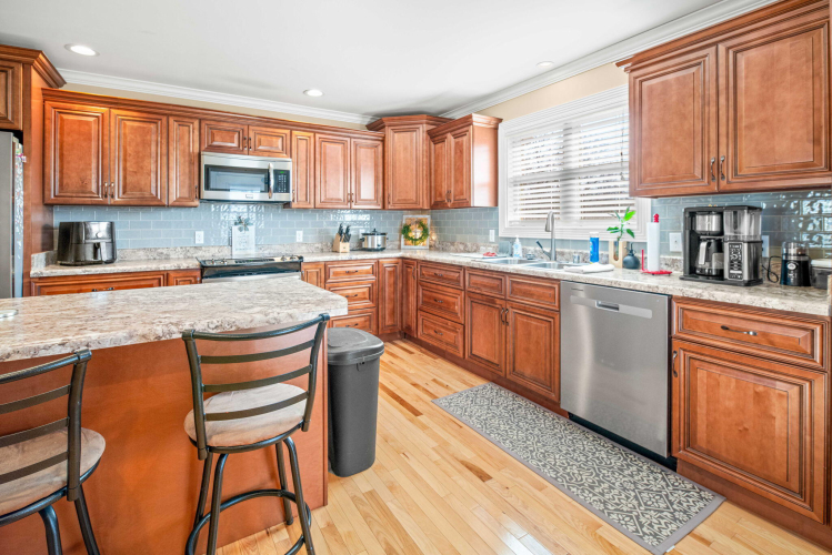 Listing Image 16