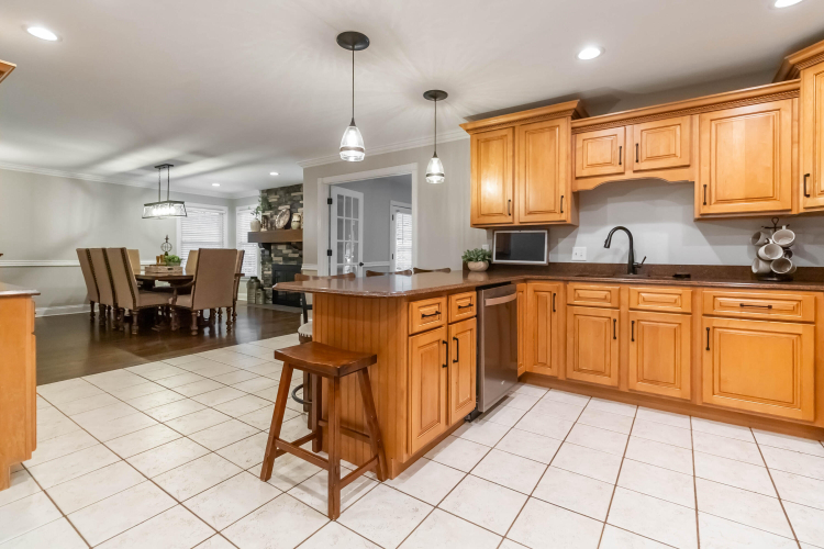 Listing Image 19