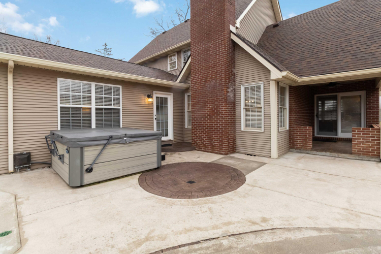 Listing Image 52