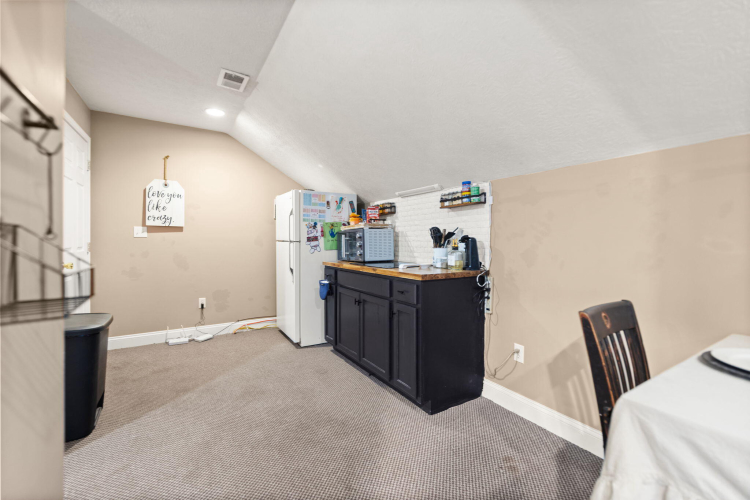 Listing Image 27