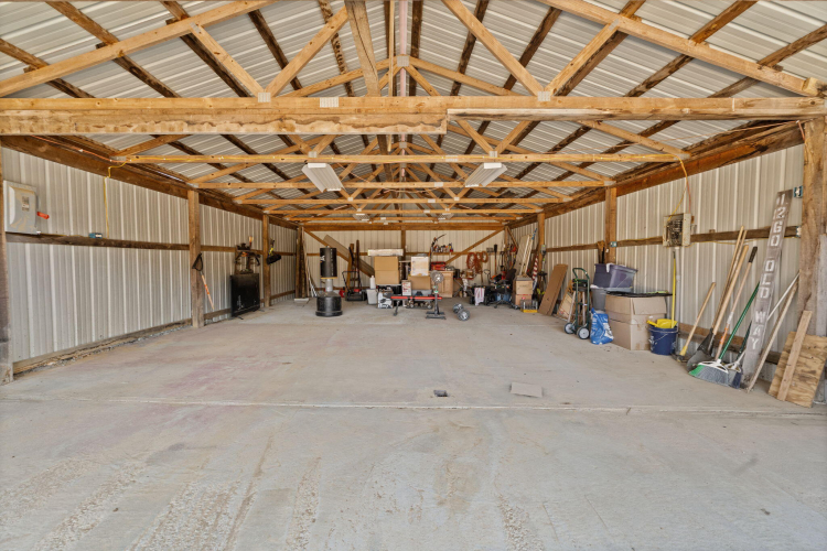 Listing Image 43