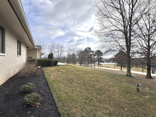 Listing Image 44
