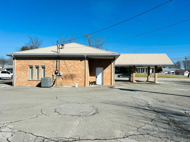 Listing Image 7