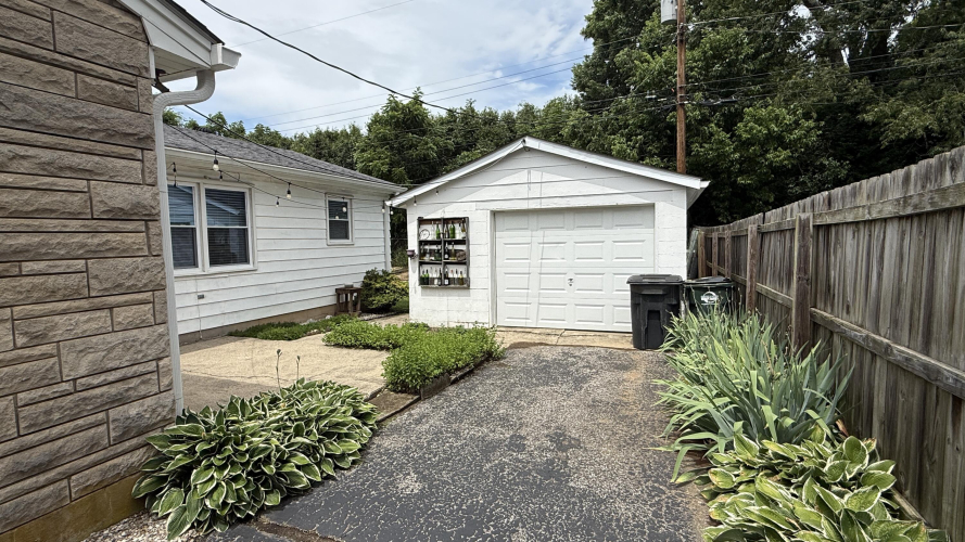 Listing Image 32