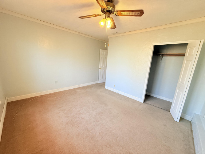Listing Image 28