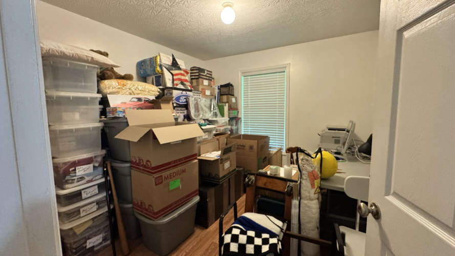 Listing Image 12