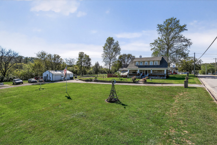 Listing Image 28
