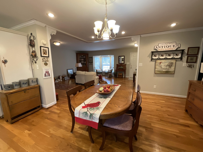 Listing Image 18
