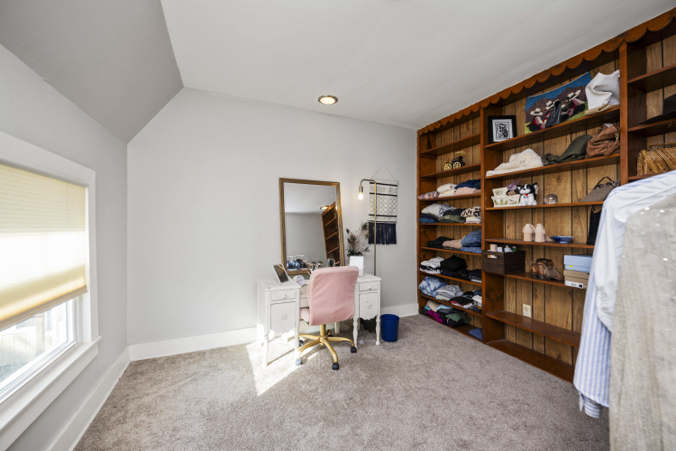 Listing Image 28