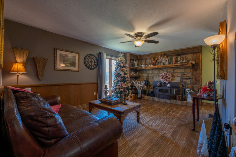 Listing Image 14